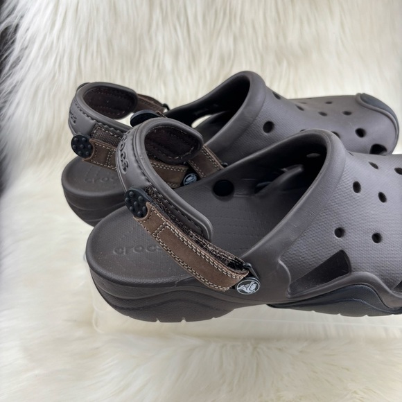 CROCS Dual-Tone Clogs - Picture 4 of 10